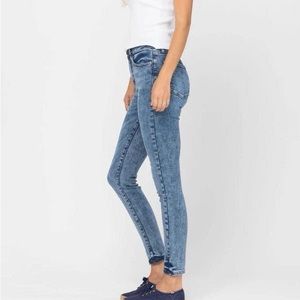 JB size 9 and 24. Price for both pairs together.